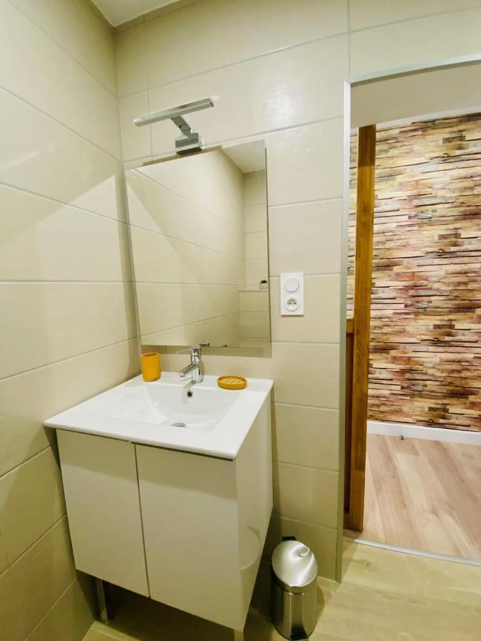 L'Escale Cevenole - Terrasse Et Clim Apartment Nimes Ngoại thất bức ảnh